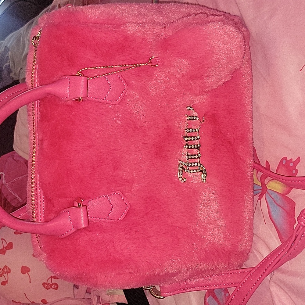 COPY - Juicy couture pink furry purse